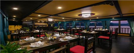 Du thuyền Nostalgia